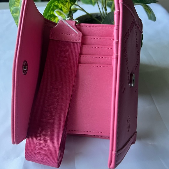 Steve Madden Pink Women's Trifold wallet. NWT - Picture 3 of 10